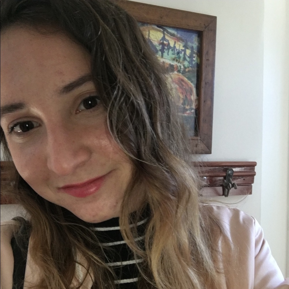 Meet your Posher, Julia